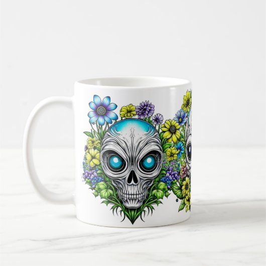 Extraterrestrische Alien Skulls und Blume Kaffeetasse (Links)