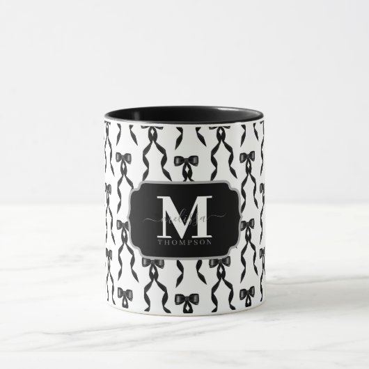 Extravagant Black Bow Mit Monogramm Tasse (Zentrum)