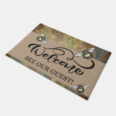 Extravagante Begrüßung der Biene Unsere Tür Fußmatte (Schrägansicht)