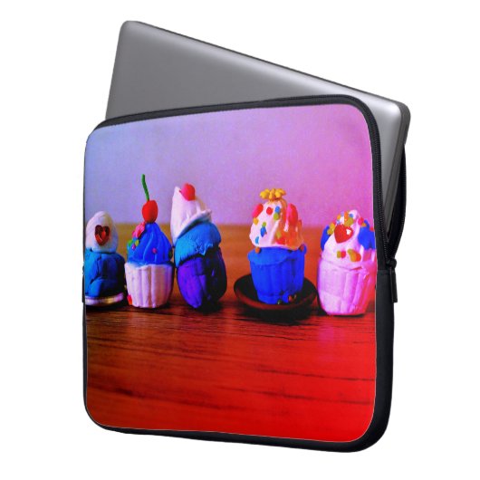Extravagante Cupcakes Laptopschutzhülle (Vorderseite Links)