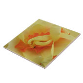 Extravagante Daffodilatatfolie Fliese (Seite)