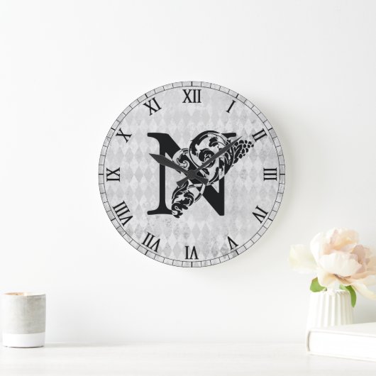 Extravagante Monogram "N" Acrylkleuhr Große Wanduhr (Zuhause)