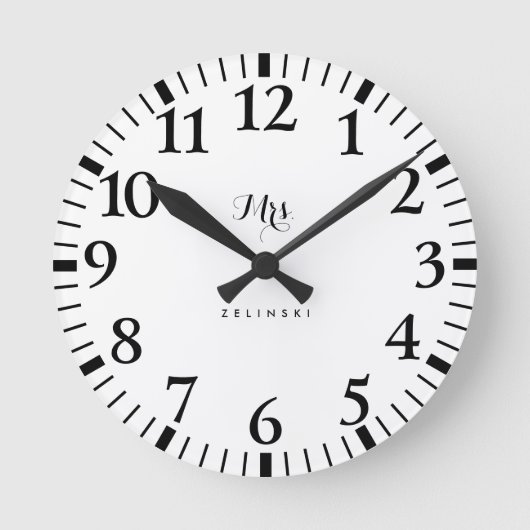 Extravagante Skriptkalligraphie Minimalistisch Wal Runde Wanduhr (Vorderseite)