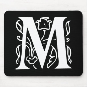 Extravaganter Buchstabe M Mousepad