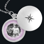 Extravaganter Foto-Rahmen Medaillon<br><div class="desc">Elegantes und einfaches Foto-Rahmen-Design.</div>