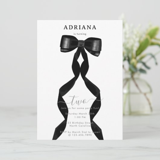 Extravaganter Schwarzer Bow Einladung (Stehend Vorderseite)