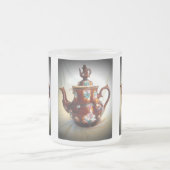 Extravaganter verzierter antiker englischer mattglastasse (Mittel)