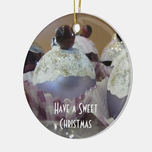 Extravaganter Weihnachtskuchen Keramikornament (Links)