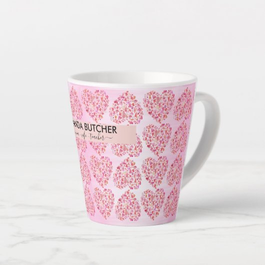 Extravagantes Dekorationsmuster Romantisches Rot-R Milchtasse (Rechte Ecke)