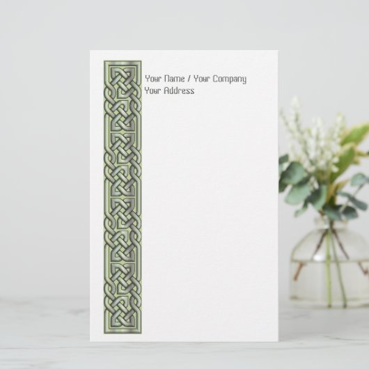 Extravagantes gefülltes keltisches Knoten-Grün Briefpapier (Stehend Vorderseite)