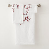 Extravagantes Script Burgundy Calligraphy Minimali Badhandtuch Set (Insitu)