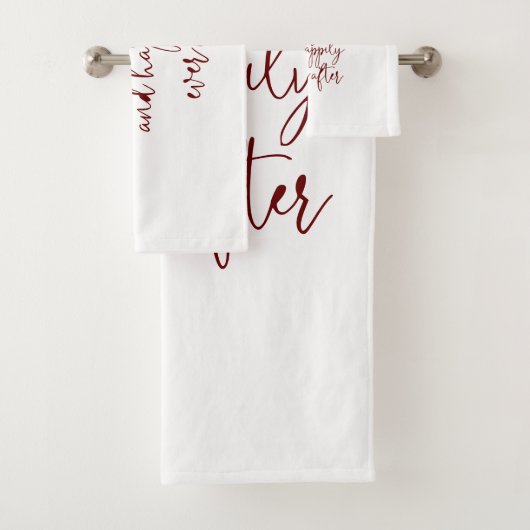 Extravagantes Script Burgundy Calligraphy Minimali Badhandtuch Set (Insitu)