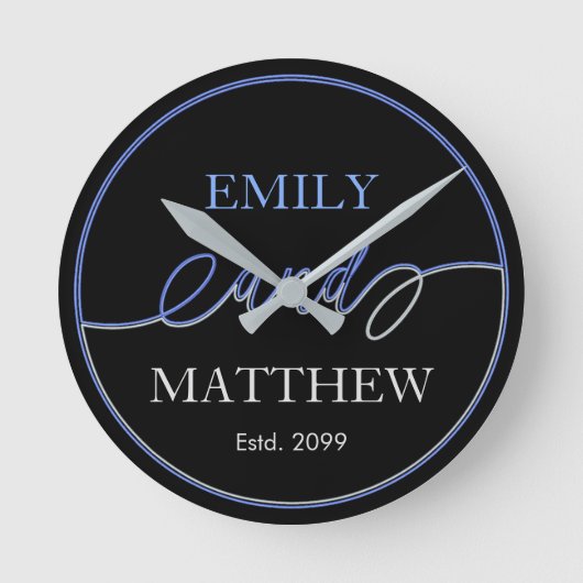 Extravagantes Skript mit mehreren Namen Wall Clock Runde Wanduhr (Vorderseite)