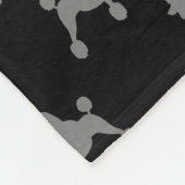 Extravagantes Standardpudel-Silhouette-Muster Fleecedecke (Ecke)