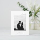 Extrem minimaler zeitgemäßer Foto Wedding Rett Ankündigungspostkarte (Stehend Vorderseite)