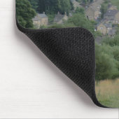 Eyam, das historische Pest-Dorf in Derbyshire Mousepad (Ecke)