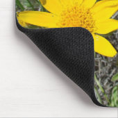 F15 Gelbe Wildblumen Nezeweed Mousepad (Ecke)