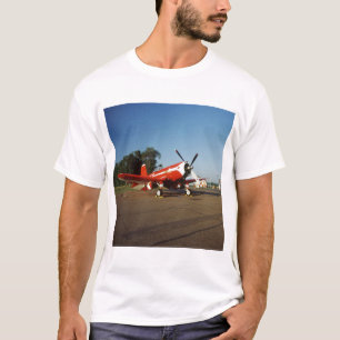 F2G-1D Super Corsair Flugzeug auf einer Luftfahrts T-Shirt