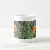 F40 Orangefarbene Wildblumen Kaffeetasse (Mittel)