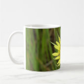 F41 Gelbe Wildblume Ziegenbart Kaffeetasse (Links)