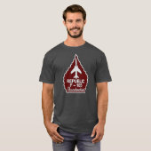 F-105 Thunderchief Rot-Pfeilspitze T-Shirt (Vorne ganz)