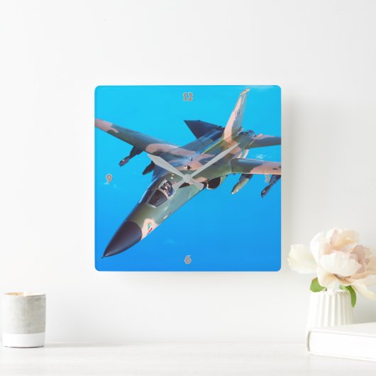 F-111 QUADRATISCHE WANDUHR (Zuhause)