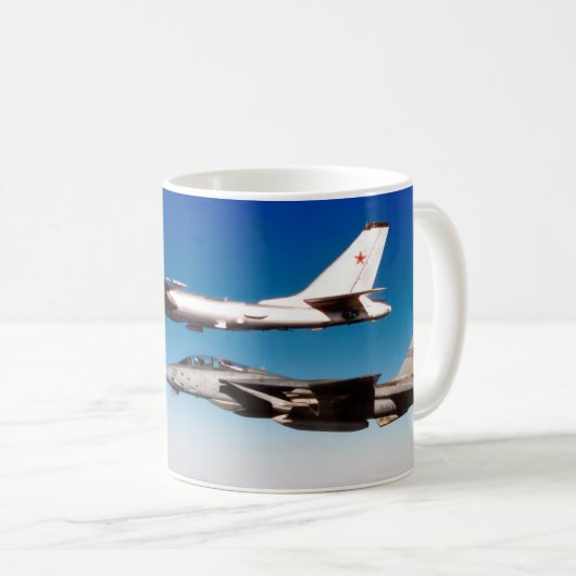 F-14 TOMCAT "BEAR INTERCEPT" KAFFEETASSE (VorderseiteRechts)