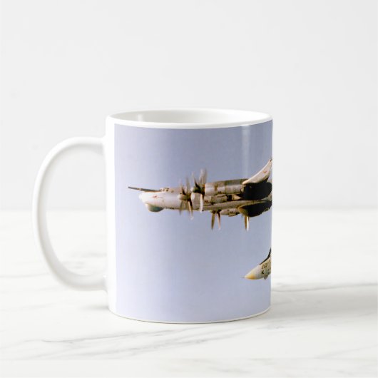 F-14 TOMCAT "BEAR INTERCEPT" KAFFEETASSE (Links)