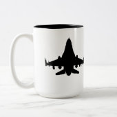 F-16 durch Airogue Zweifarbige Tasse (Links)