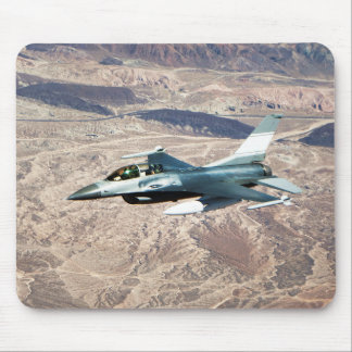 F-16 Falken bekämpfen Mousepad