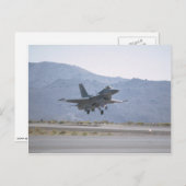 F-16 Landung in der Luftwaffenstelle Luke Postkarte (Vorne/Hinten)