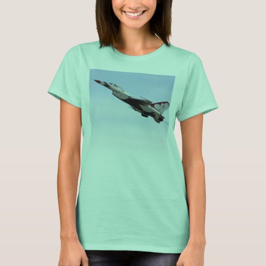 F-16 Thunderbird im Flug T-Shirt (Vorderseite)