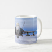 F/A-18C HORNET auf Patrouillenebene-Tasse Kaffeetasse (VorderseiteRechts)