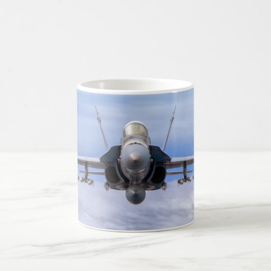 F/A-18C HORNET auf Patrouillenebene-Tasse Kaffeetasse (Mittel)