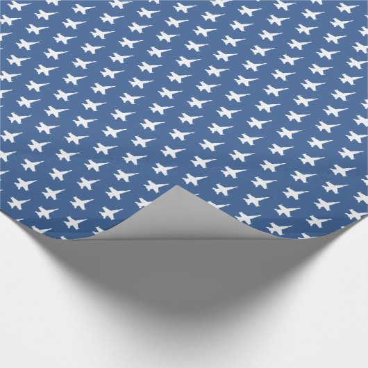 F/A-18C Hornet Fighter Jet Pattern auf Blau Geschenkpapier (Ecke)