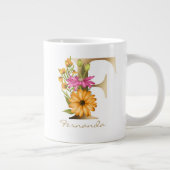 F Letter Gold Monogram | Rosa Gelb Florals grün Jumbo-Tasse (Rechts)