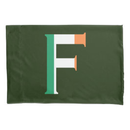 F Monogram überlagert sich auf irischer Flag-Kompo Kissenbezug