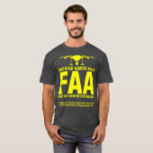 FAA Certified Drone Pilot Funny Gift für Remote-Zu T-Shirt (Vorne ganz)