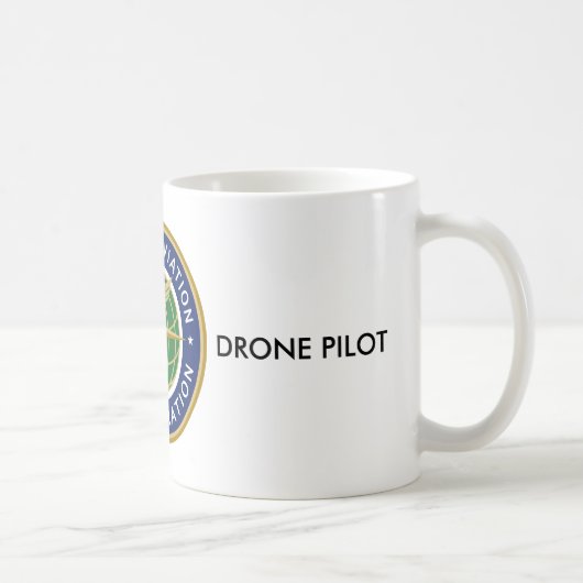 FAA ZUGELASSENE DROHNE-PILOTTasse Kaffeetasse (Rechts)