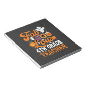 Fabel-hafte 4. Klasse Lehrer Halloween Notizblock (angewinkelt)
