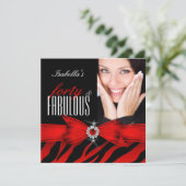 Fabulous 40 Red Zebra Black Foto Geburtstag Einladung (Stehend Vorderseite)