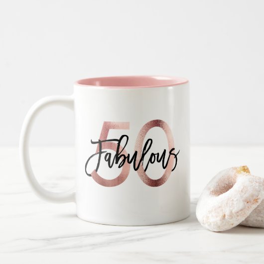 Fabulous 50. | Moderne Elegante Rose Gold Geburtst Zweifarbige Tasse (Mit Donut)