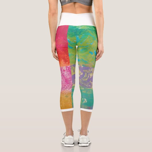 Fabulous Aztec Design Capri Leggings (Rückseite)
