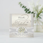 Fabulous Cream White Pearl Lace Damask Diamond Einladung (Stehend Vorderseite)