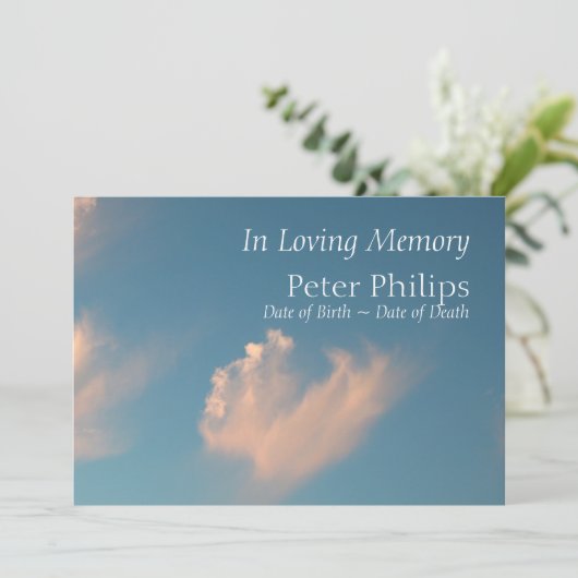 Face Cloud 2 Beerdigung Ankündigung Einladung (Stehend Vorderseite)