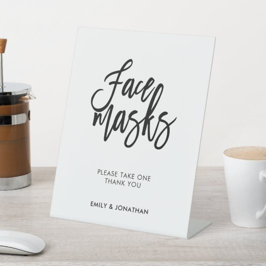 Face Masks Wedding Stylish Black Script Sockelschild (In SItu)