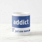 Facebook Süchtiger Kaffeetasse (Mittel)