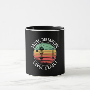 Fachmann für soziale Distanz des Kranbetreibers Tasse