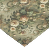 Fade to Grace - Gothic Medium Muster Tischdecke (Schrägansicht)
