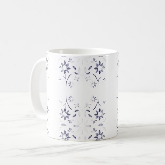 Faded Blue and White Floral Pattern Kaffeetasse (Vorderseite Links)